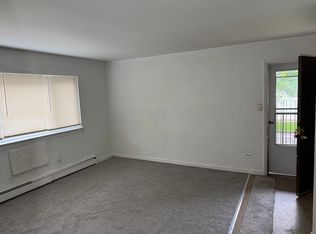 1018 Madison St APT 2C, Maywood, IL 60153
