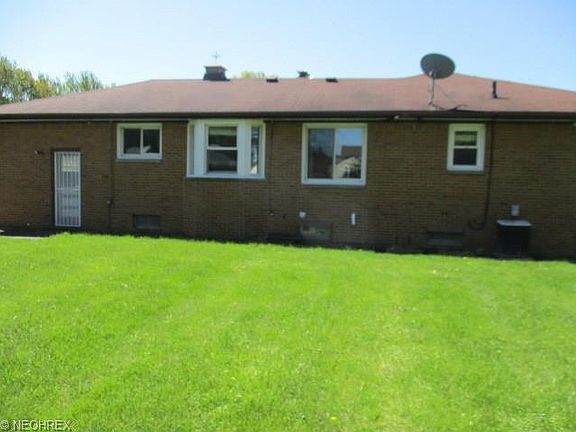 3rd image of 1450 W 34th St
