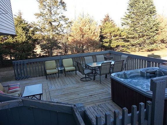 Large 24' x 24' Deck