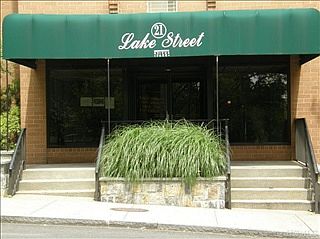 3rd image of 21 Lake St APT 3D