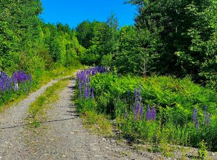 13 Main St, Rangeley, ME 04970