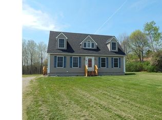 37 Bobolink Ln, Thomaston, ME 04861