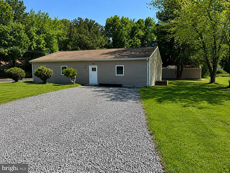 17802 Piney Point Rd — Photo 2
