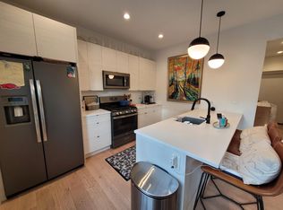 1658 W Summerdale Ave #1, Chicago, IL 60640