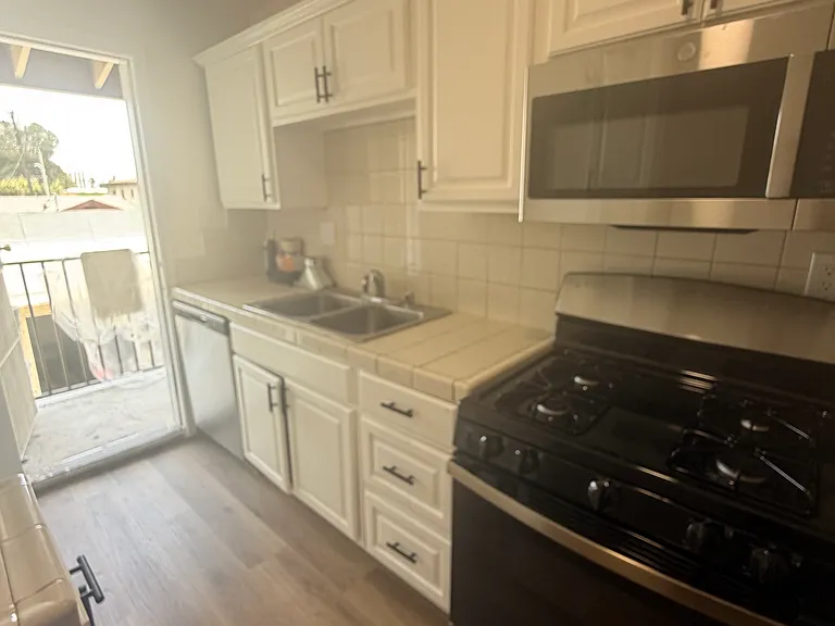 1030 Orchard Dr #D — Photo 1