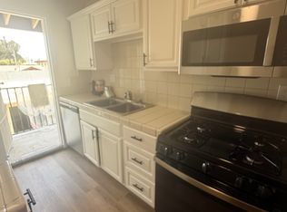1030 Orchard Dr APT D, Inglewood, CA 90301