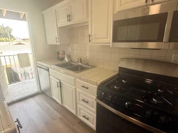 1030 Orchard Dr APT D