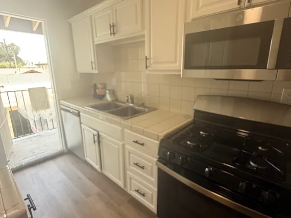1030 Orchard Dr APT D, Inglewood, CA 90301