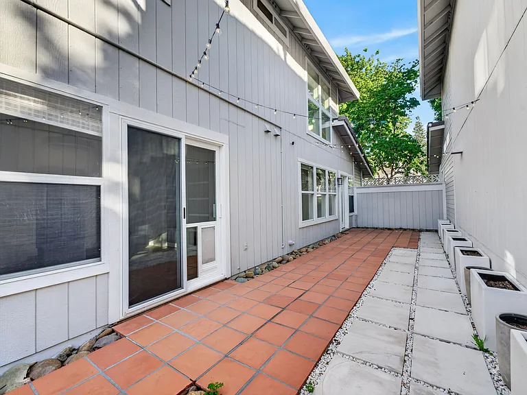 1133 Sandy Creek Dr — Photo 35