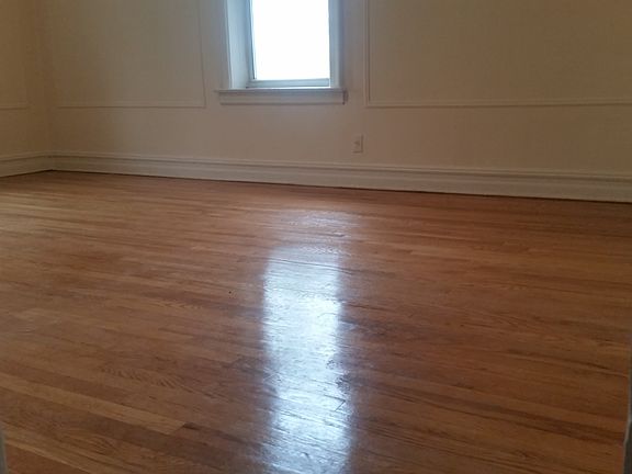 2nd image of 74 Gatling Pl APT 3L
