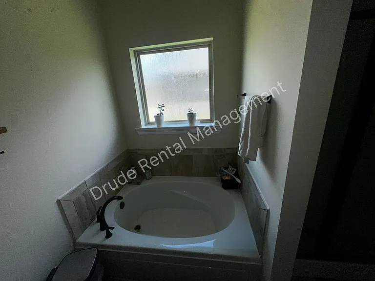 20340 Thornwood Dr — Photo 24