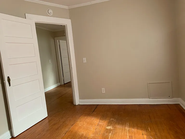 102 Lee St — Photo 6