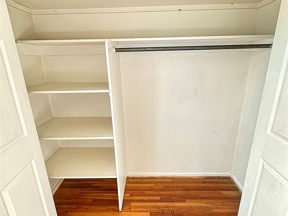 5th image of 421 8th Ave S