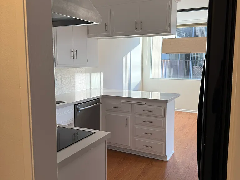 1330 California Ave #108 — Photo 10