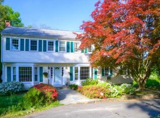 5 Bumblebee Ln, Norwalk, CT 06851