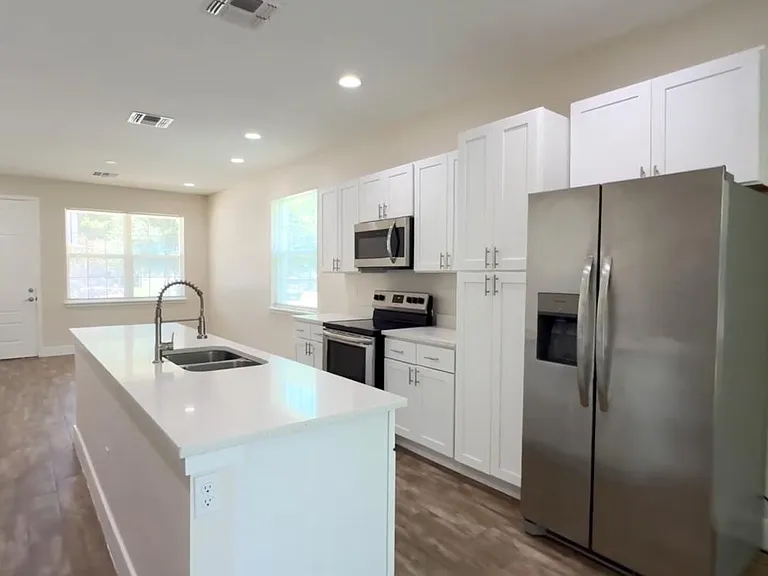 4417 Summer Flowers Pl — Photo 5