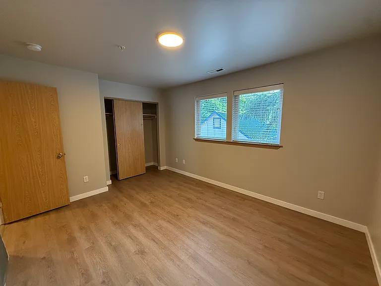 Upstairs Bedroom #2
