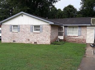 6119 Valley Park Dr NW, Huntsville, AL 35810