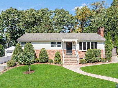 27 Heights Rd, Midland Park, NJ, 07432