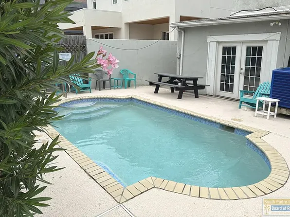 124 E Retama St, South Padre Island, TX 78597