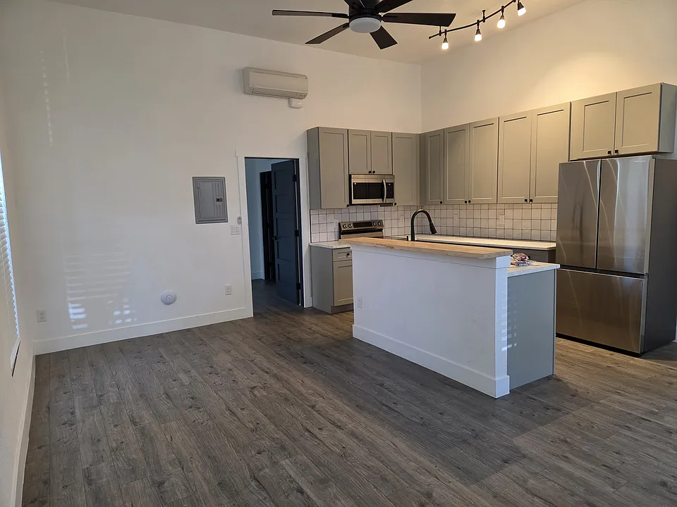 348 Massachusetts Ave #2