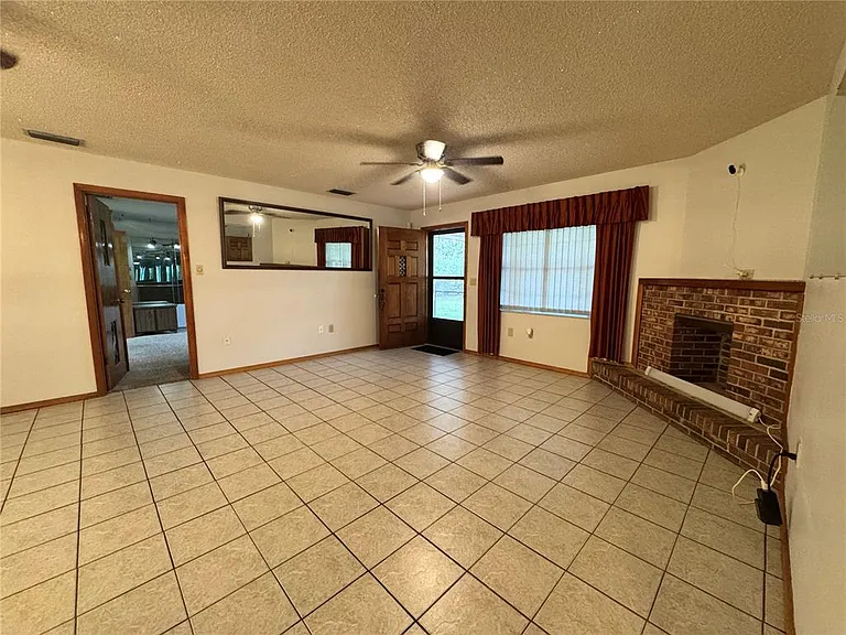 8225 E Highway 25 — Photo 11