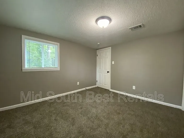 3706 W 19th St — Photo 2