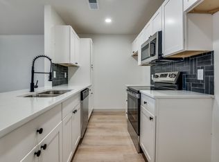 28 W Mountain Creek Dr #27, Grand Prairie, TX 75052