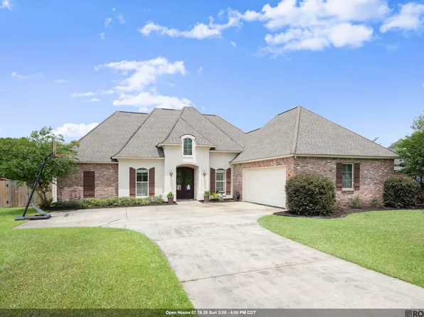 32953 Fox Run Dr, Walker, LA 70785