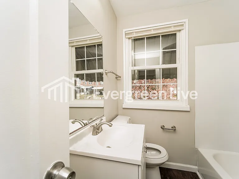 966 Saint Agnes Ln — Photo 8