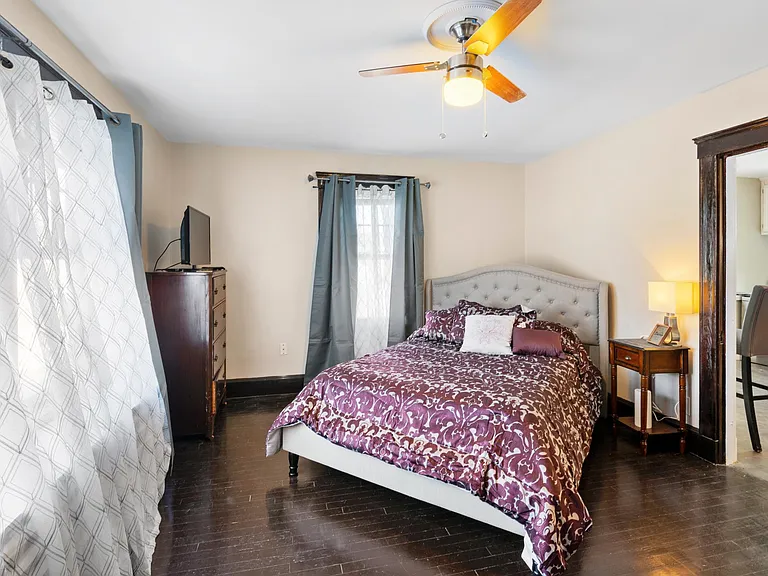 43 Liszt St #1 — Photo 4