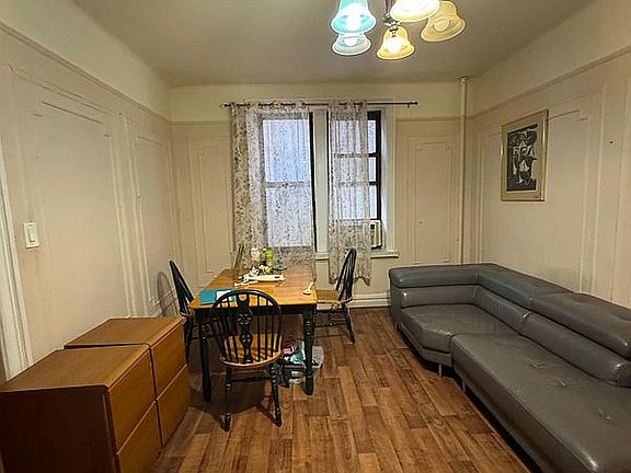 2nd image of 313 Brightwater Ct APT 2H