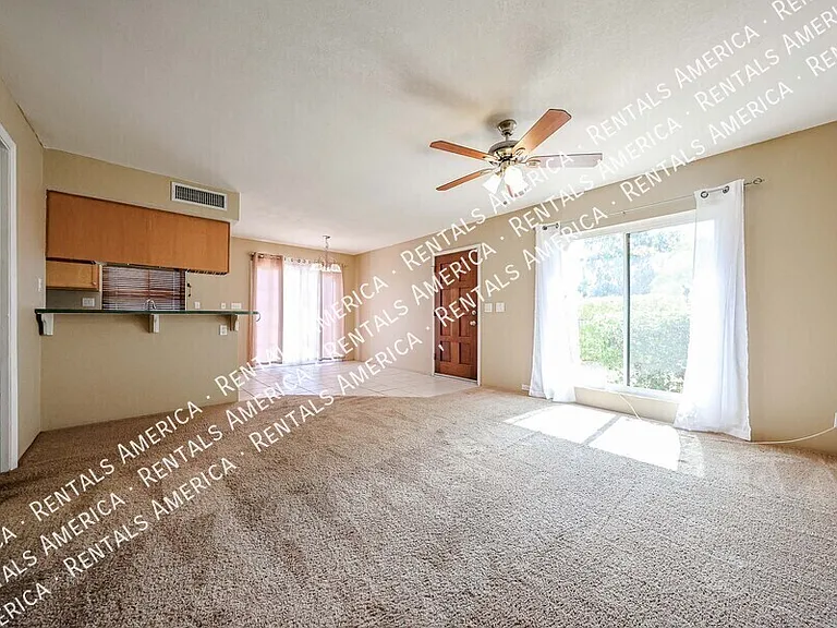 4809 E Euclid Ave #1 — Photo 4
