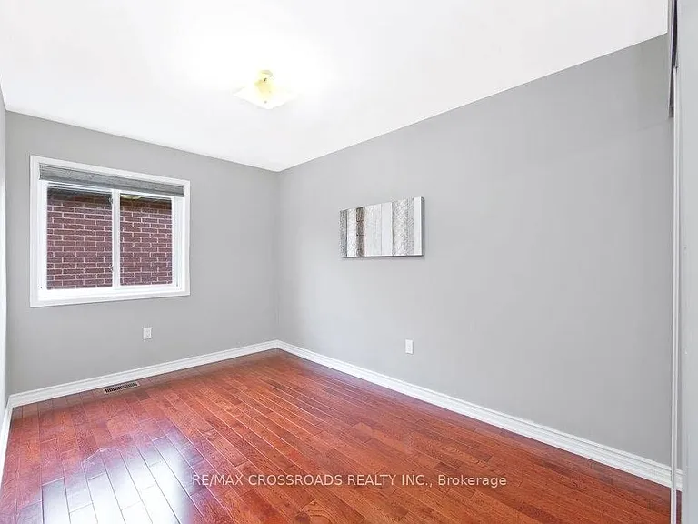 7 McAlpine Ave — Photo 8