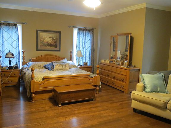 Master bedroom-extra large