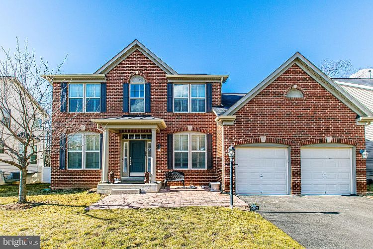1st image of 4708 Barnum Ln