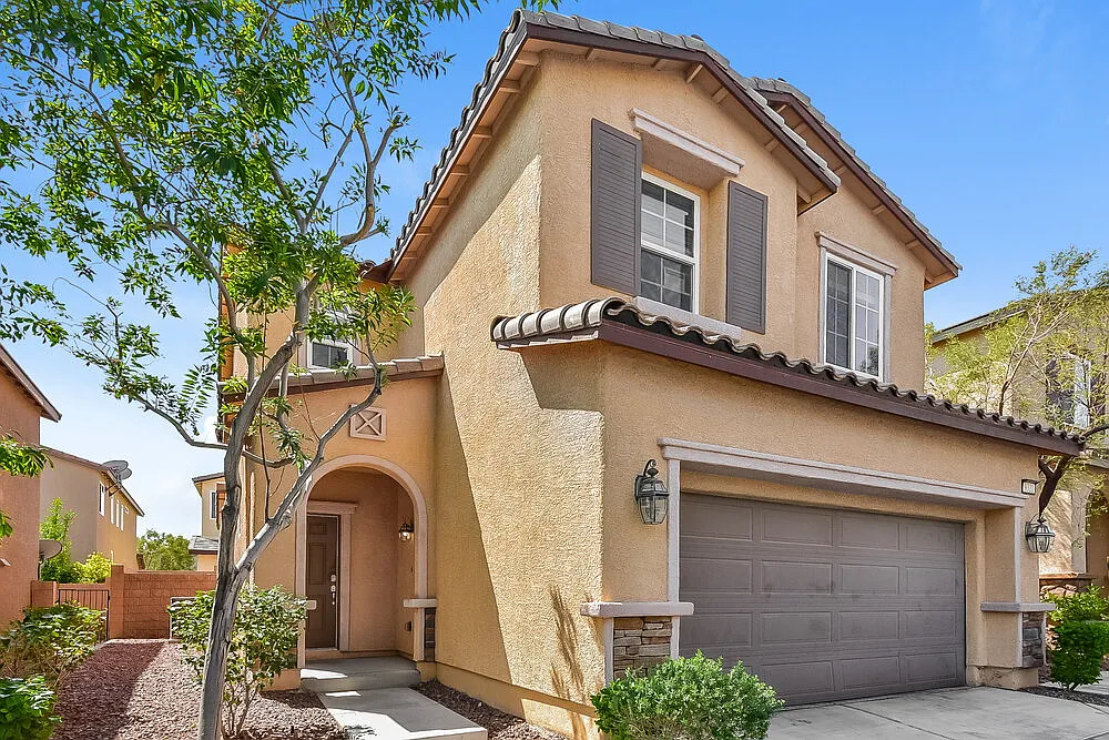 3 bed, 2.5 bath, 1457 sqft, $2,245 — Photo 4