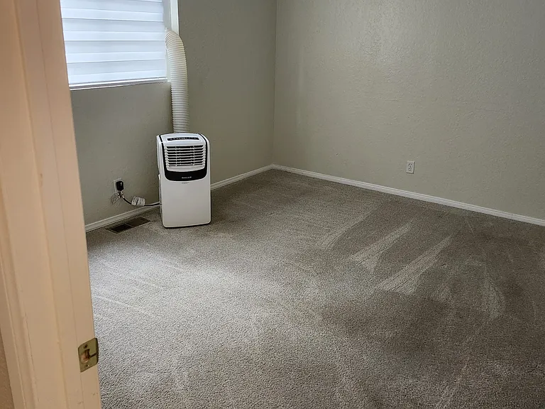 1235 Lovers Ln — Photo 6