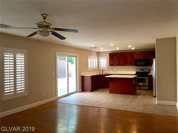 5th image of 521 Lacabana Beach Dr
