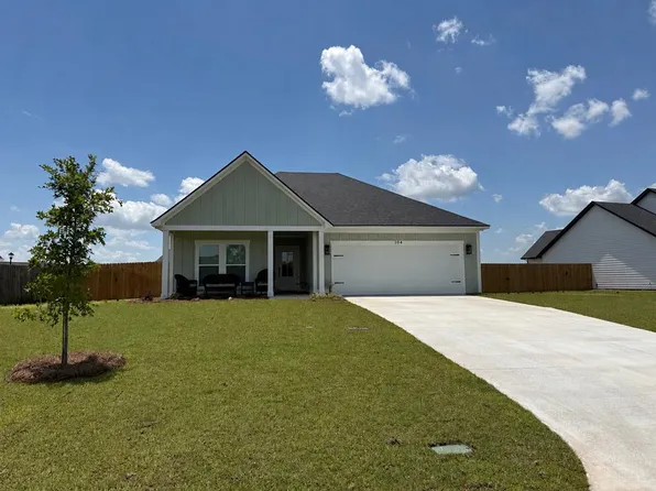 104 Mill Ridge Cir, Tifton, GA 31793