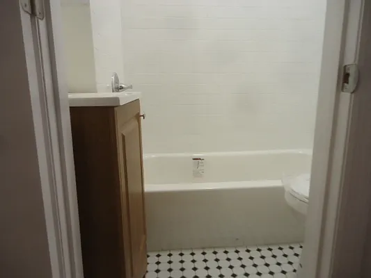 Rented by Hakeem Shahid, LREB | media 25