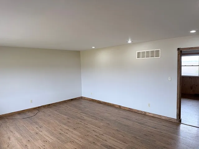 14501 Watkins Rd — Photo 2