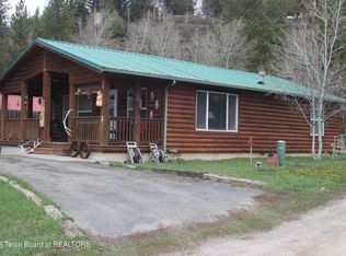 10 Foothill Blvd, Alpine, WY 83128