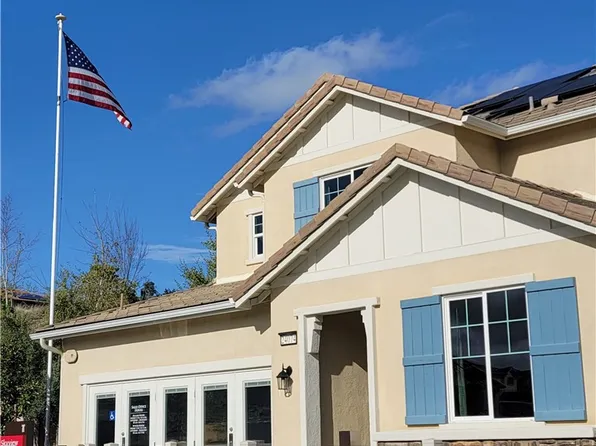 24074 Hillcrest Dr, Corona, CA 92883