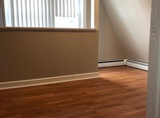 11 Peveril Rd, Stamford, CT 06902