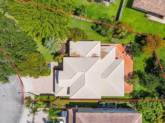 5th image of 17047 NW 16th St