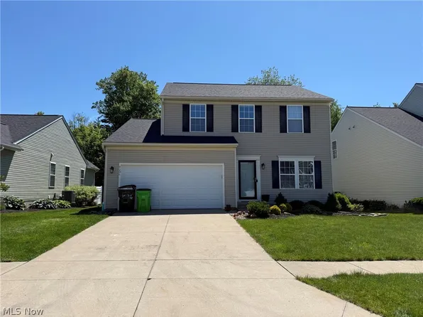 9206 Highland Creek Ave, North Canton, OH 44720