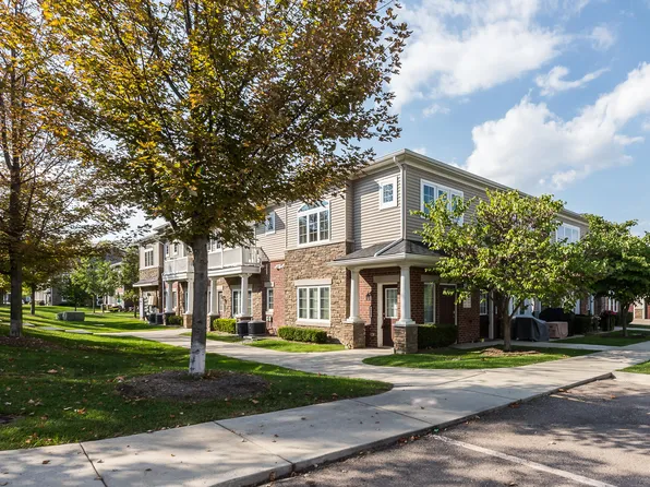 5535 Arbor Chase Dr, Ann Arbor, MI 48103