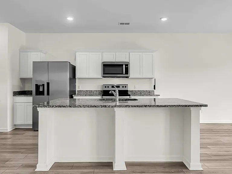 424 Pender Woods Dr — Photo 16