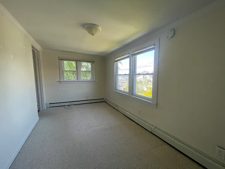 103 E Main St #B — Photo 9